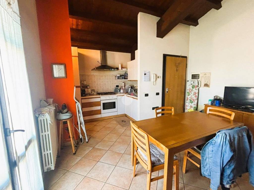 appartamento in vendita a Borgo Virgilio in zona Virgilio