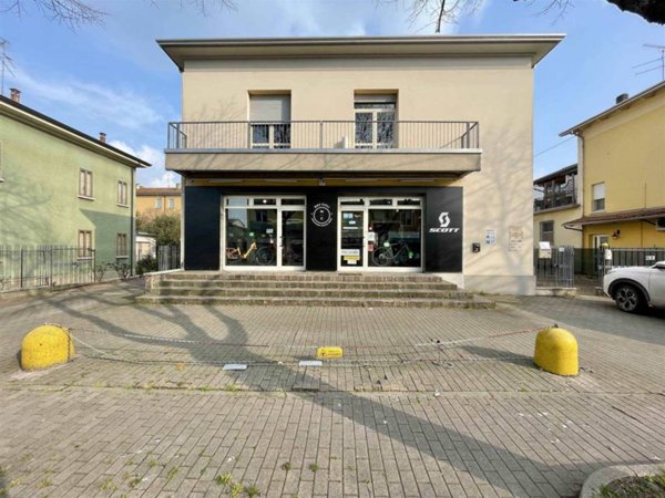 ufficio in vendita a Borgo Virgilio in zona Virgilio