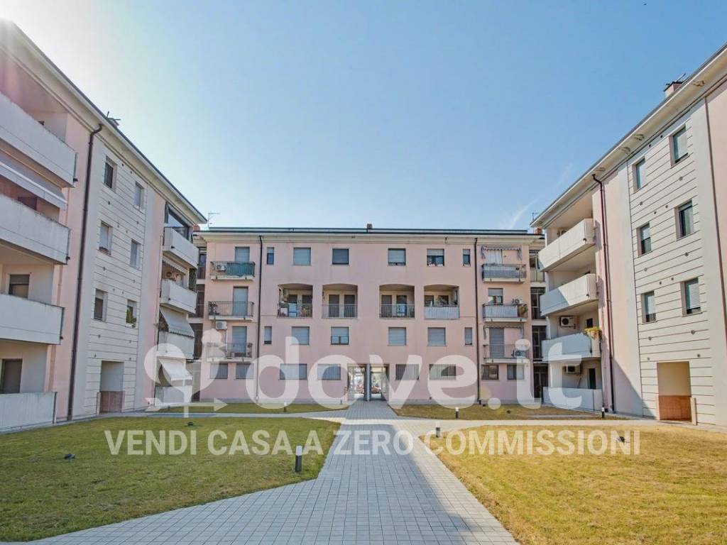 appartamento in vendita a Borgo Virgilio in zona Virgilio