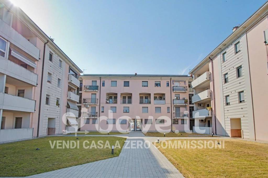 appartamento in vendita a Borgo Virgilio in zona Virgilio