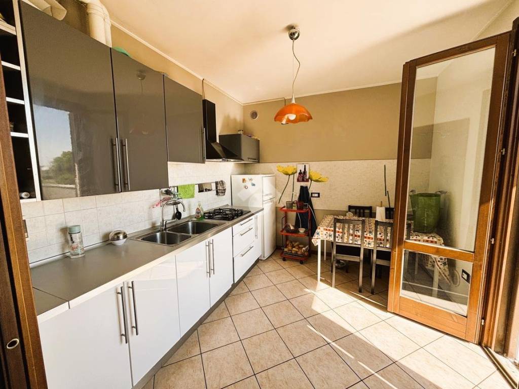 appartamento in vendita a Borgo Virgilio in zona Borgoforte
