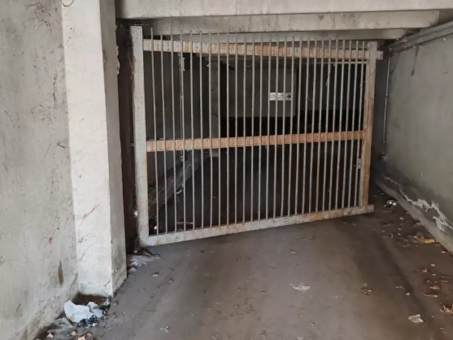 locale di sgombero in vendita a Borgo Virgilio in zona Virgilio