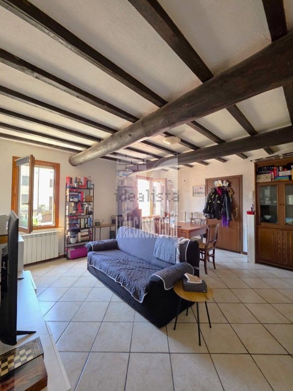 appartamento in vendita a Borgo Virgilio in zona Virgilio