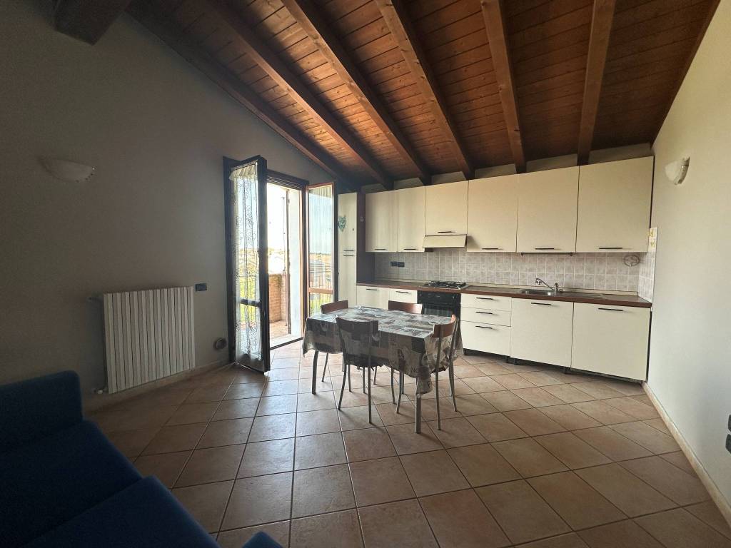 appartamento in vendita a Borgo Virgilio in zona Virgilio