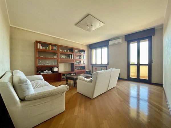 appartamento in vendita a Borgo Virgilio in zona Virgilio