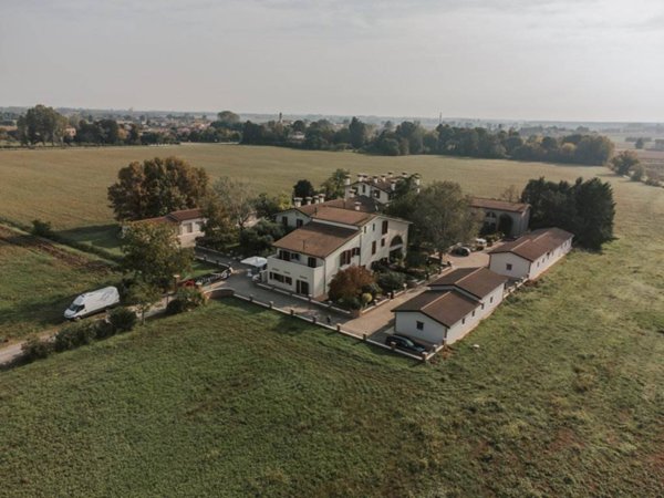 appartamento in vendita a Borgo Virgilio in zona Virgilio