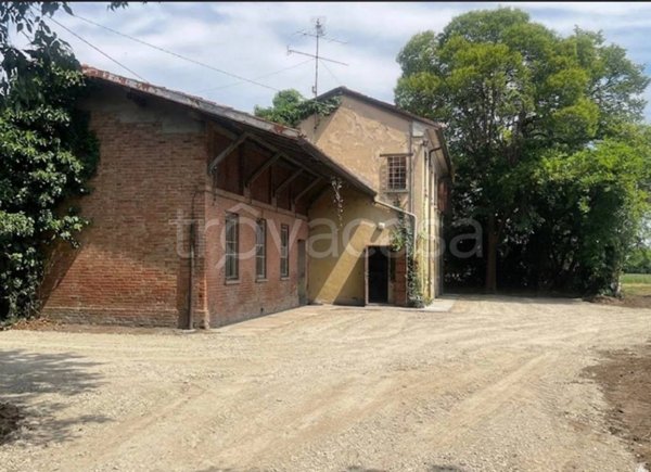 casa indipendente in vendita a Borgo Virgilio in zona Virgilio