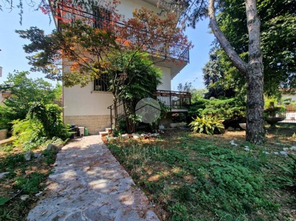 casa indipendente in vendita a Borgo Virgilio in zona Virgilio