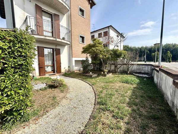 casa indipendente in vendita a Borgo Virgilio in zona Borgoforte