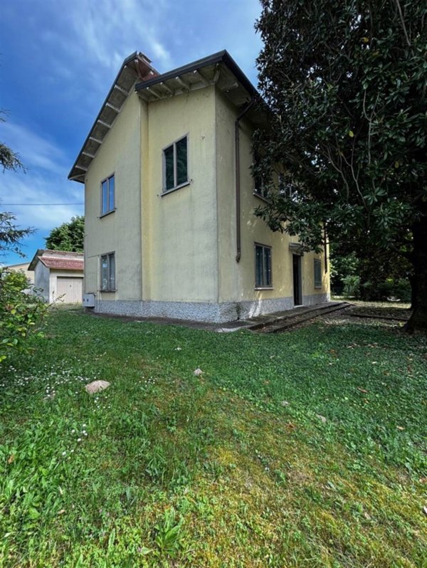 casa indipendente in vendita a Borgo Virgilio in zona Virgilio