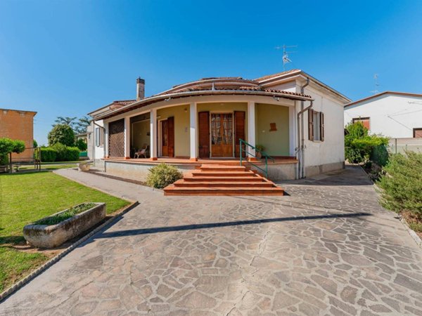 casa indipendente in vendita a Borgo Virgilio in zona Borgoforte