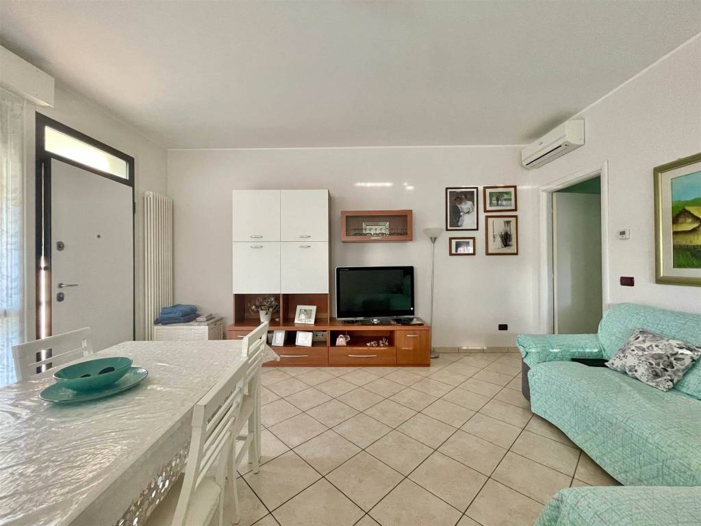 casa indipendente in vendita a Borgo Virgilio in zona Virgilio