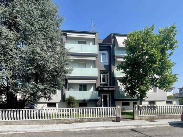 appartamento in vendita a Borgo Virgilio in zona Virgilio