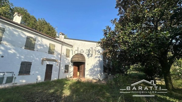 casa indipendente in vendita a Borgo Virgilio in zona Scorzarolo