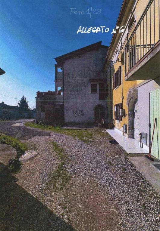 appartamento in vendita a Borgo Virgilio in zona Scorzarolo