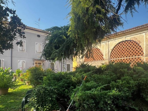 casa indipendente in vendita a Borgo Virgilio in zona Virgilio
