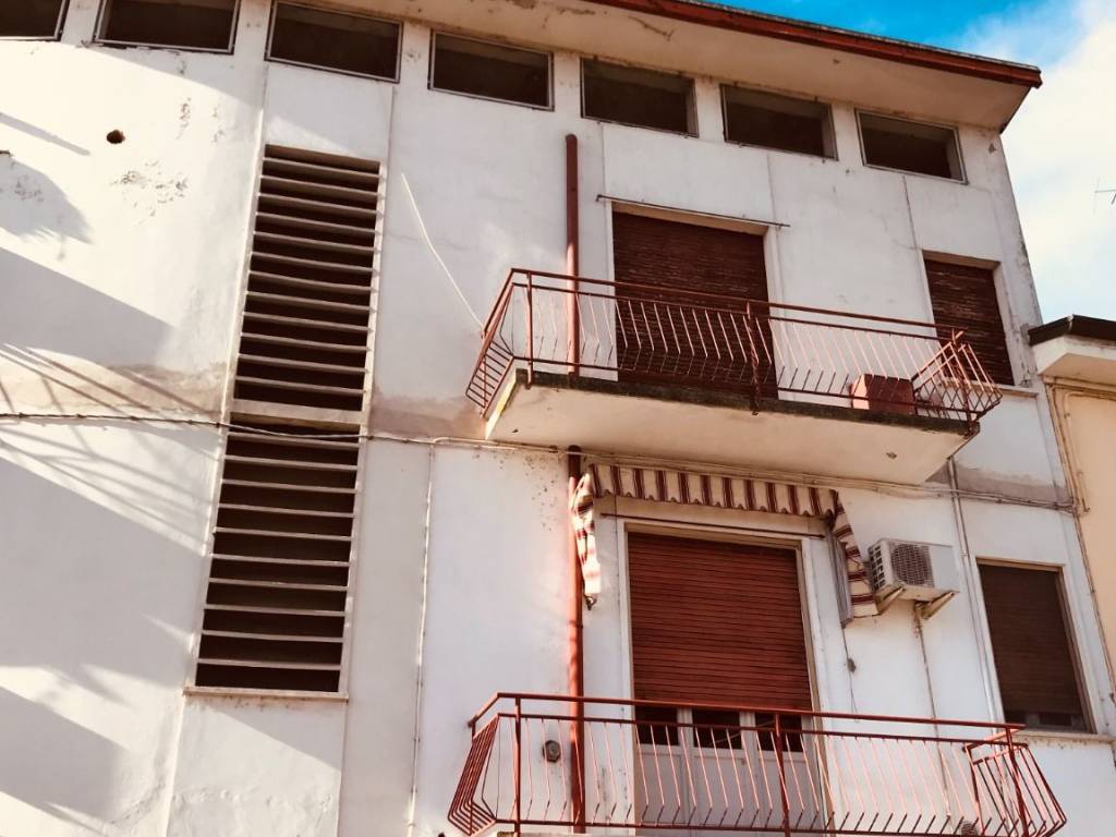 appartamento in vendita a Borgo Mantovano in zona Revere