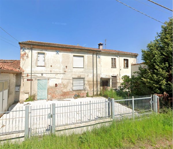 casa indipendente in vendita a Borgo Mantovano