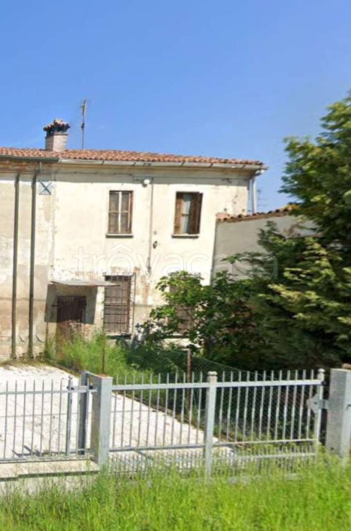 casa indipendente in vendita a Borgo Mantovano
