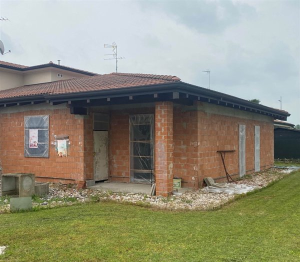 appartamento in vendita a Borgo Mantovano in zona Pieve di Coriano