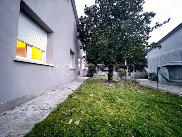 casa indipendente in vendita a Borgo Mantovano in zona Pieve di Coriano