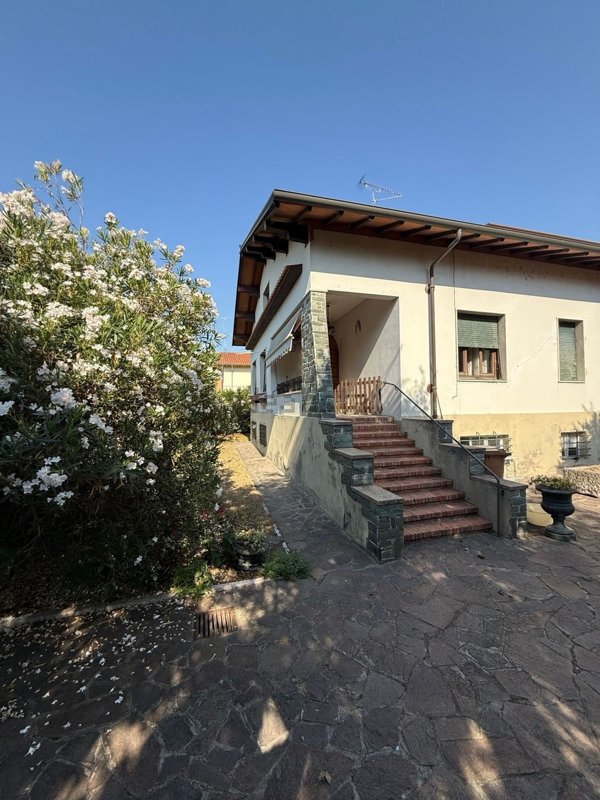 casa indipendente in vendita a Borgo Mantovano