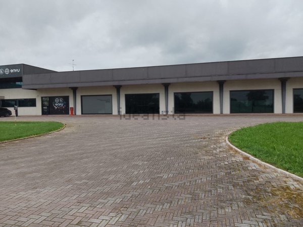 negozio in vendita a Borgo Mantovano