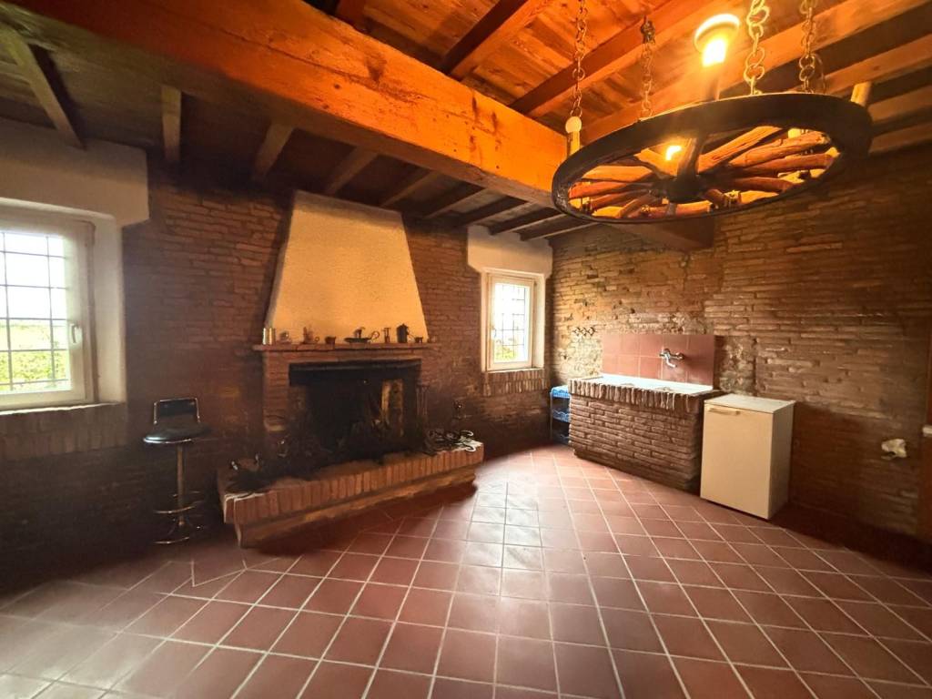 casa indipendente in vendita a Borgo Mantovano in zona Zello