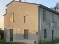 casa indipendente in vendita a Borgo Mantovano in zona Revere