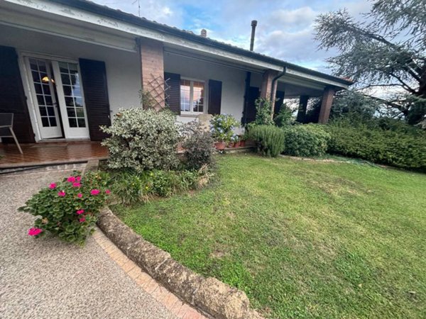 casa indipendente in vendita a Borgo Mantovano