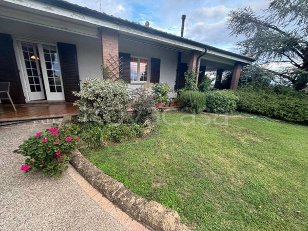 casa indipendente in vendita a Borgo Mantovano in zona Revere