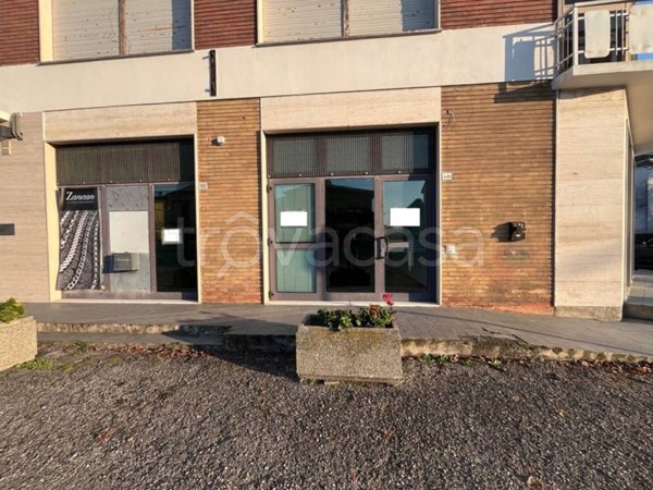 negozio in vendita a Borgo Mantovano in zona Villa Poma