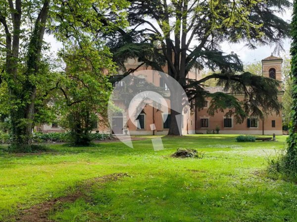 casa indipendente in vendita a Borgo Mantovano in zona Villa Poma
