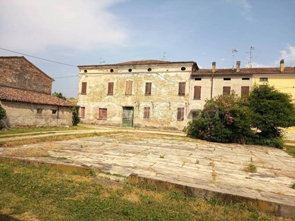 casale in vendita a Borgo Mantovano in zona Pieve di Coriano