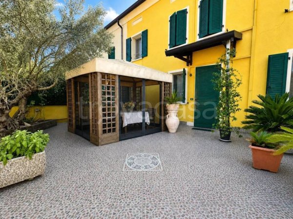 casa indipendente in vendita a Borgo Mantovano in zona Pieve di Coriano