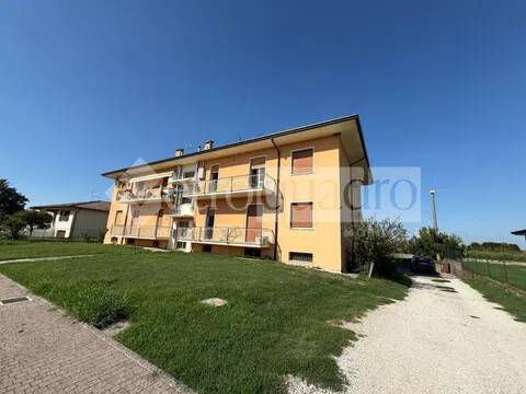 appartamento in vendita a Borgo Mantovano in zona Pieve di Coriano