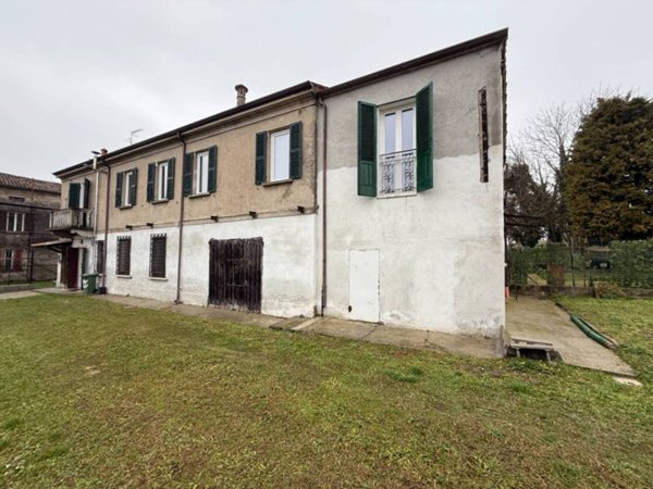 appartamento in vendita a Borgocarbonara in zona Borgofranco sul Po