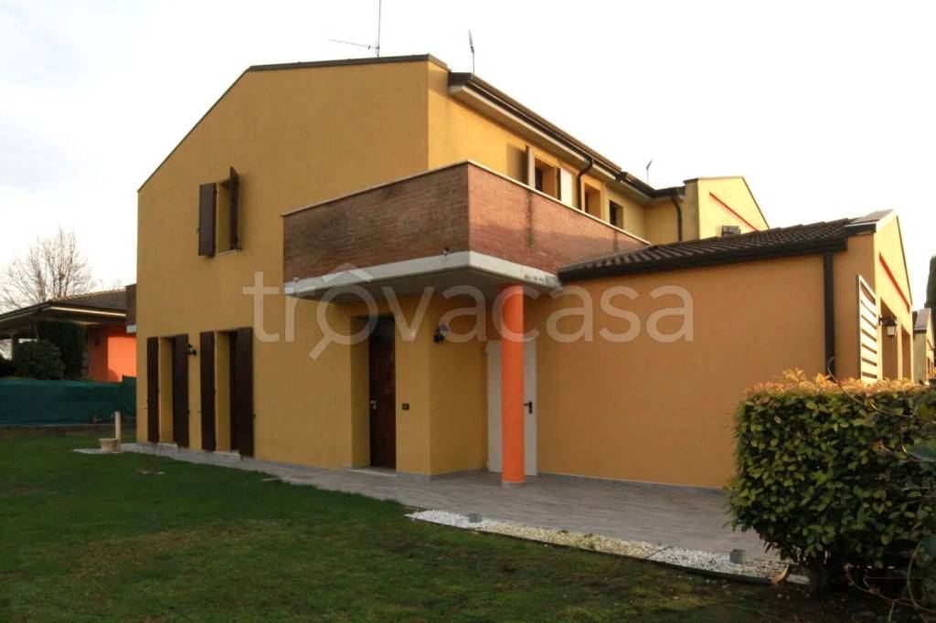 casa indipendente in vendita a Borgocarbonara