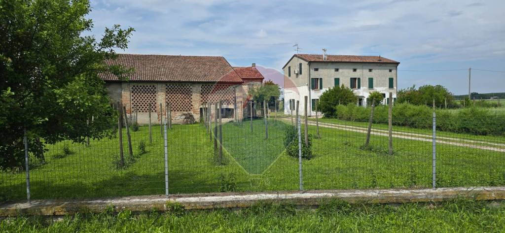 casa indipendente in vendita a Borgocarbonara