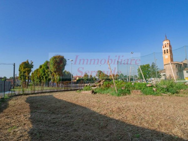 terreno edificabile in vendita a Borgocarbonara