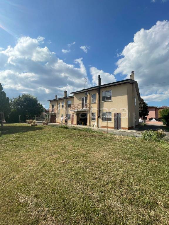 casa indipendente in vendita a Borgocarbonara