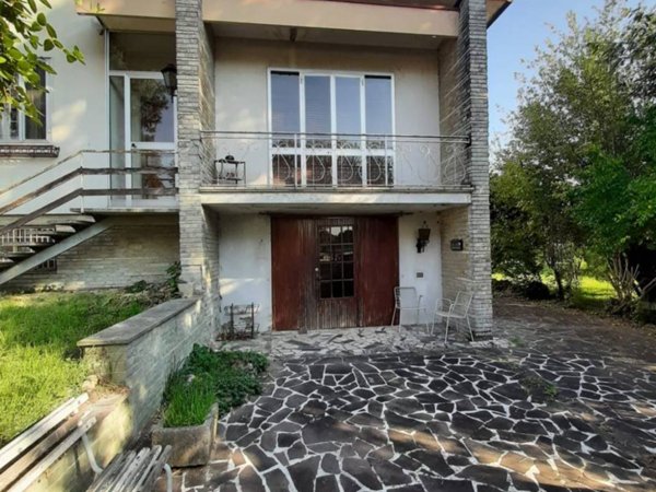 casa indipendente in vendita a Borgocarbonara in zona Carbonara di Po