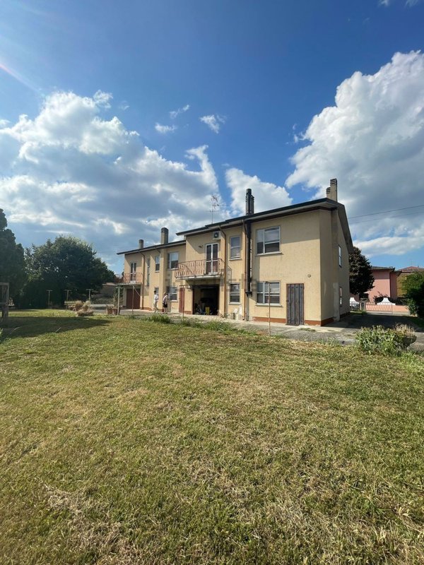 casa indipendente in vendita a Borgocarbonara