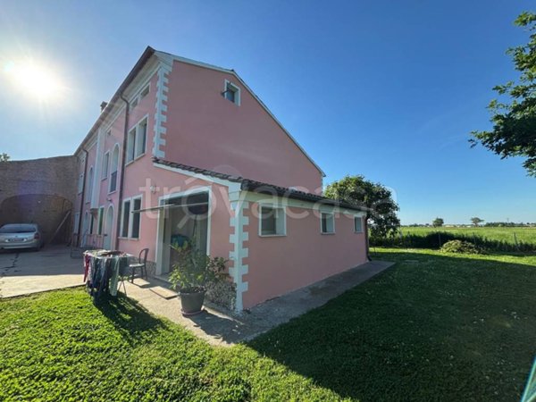 casa indipendente in vendita a Borgocarbonara in zona Cavo
