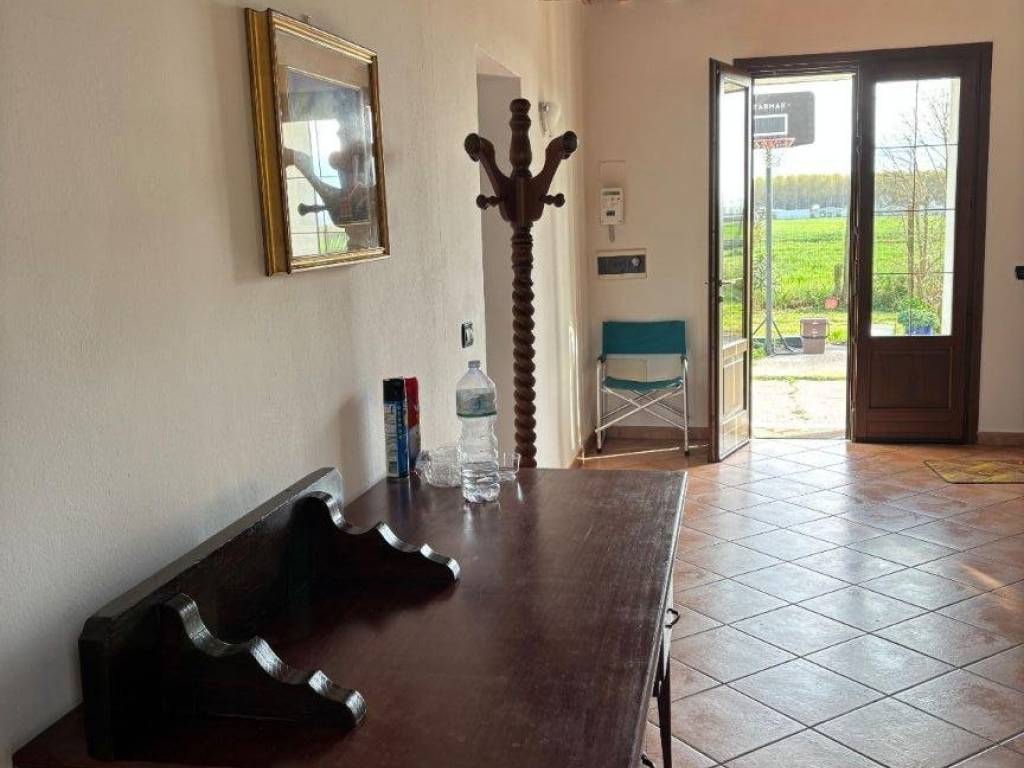 appartamento in vendita a Borgocarbonara in zona Borgofranco sul Po