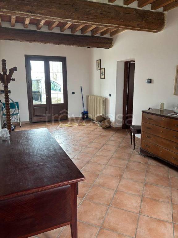 casa indipendente in vendita a Borgocarbonara in zona Borgofranco sul Po