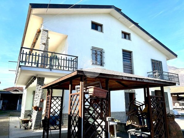 casa indipendente in vendita a Sant'Ambrogio di Torino