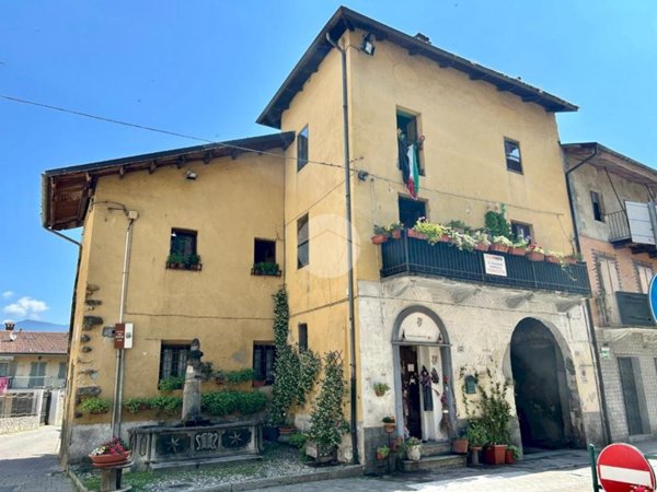 casa semindipendente in vendita a Sant'Ambrogio di Torino