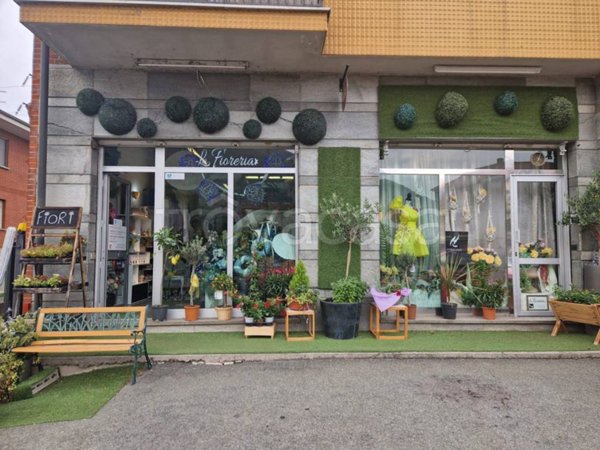 negozio in vendita a Sant'Ambrogio di Torino