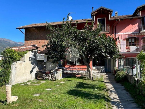casa indipendente in vendita a Sant'Ambrogio di Torino